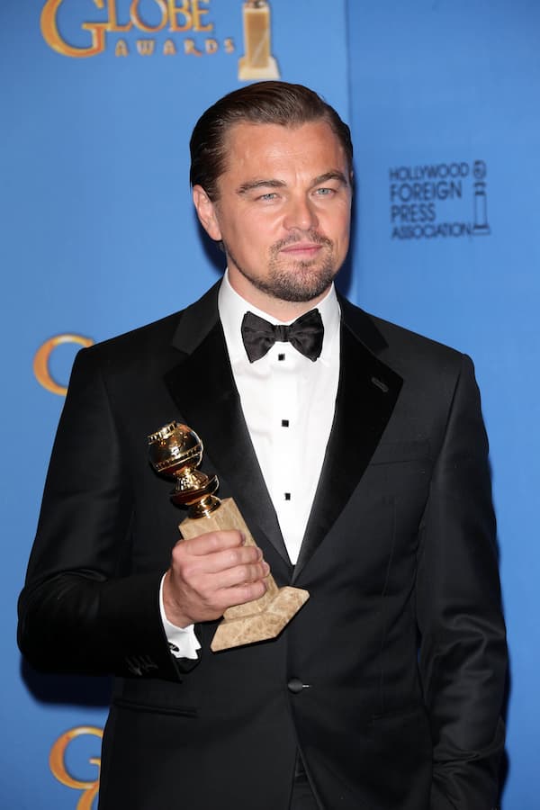 DiCaprio with award