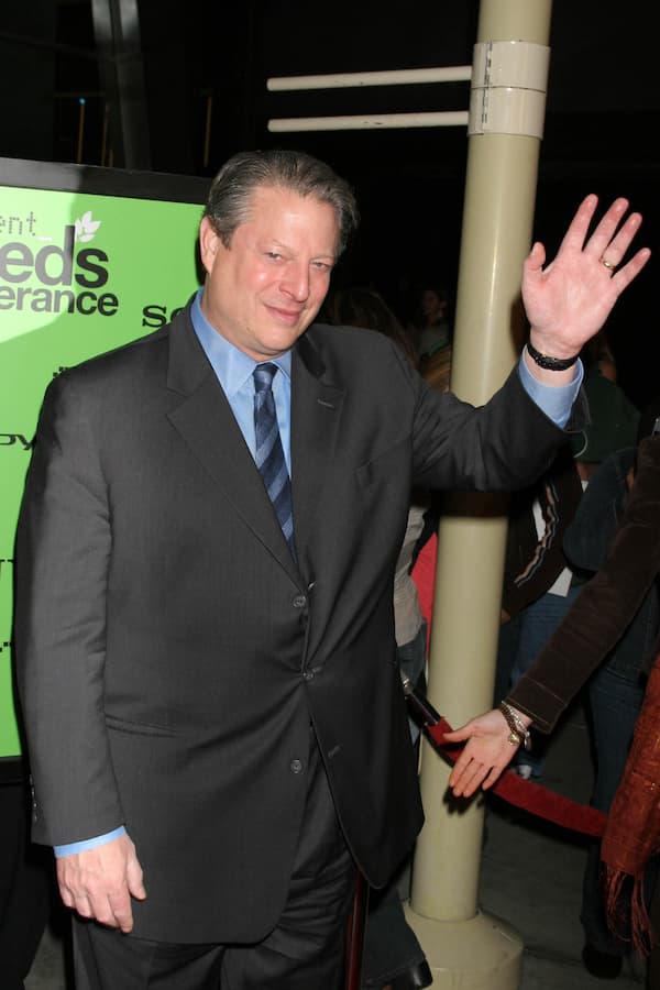 Al Gore waving